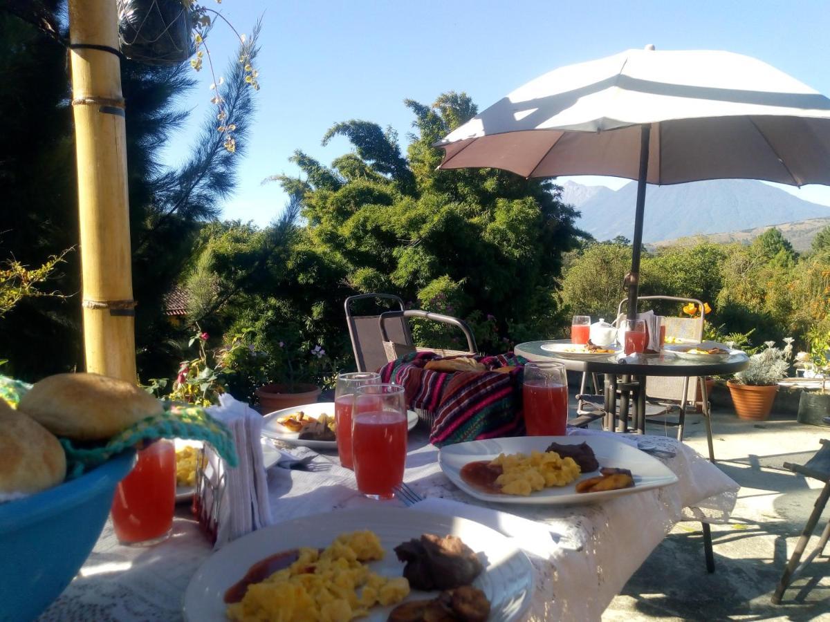 Casa Familiar Hotel Antigua Ngoại thất bức ảnh