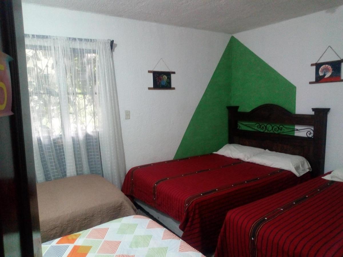 Casa Familiar Hotel Antigua Ngoại thất bức ảnh